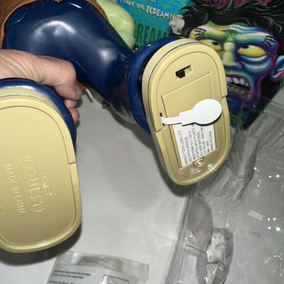 MANLEY TOY QUEST STRETCH SCREAMERS ELECTRONIC FRANKENSTEIN WITH BOX - Picture 12 of 16